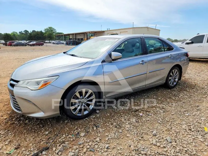 2017 Toyota CAMRY фото