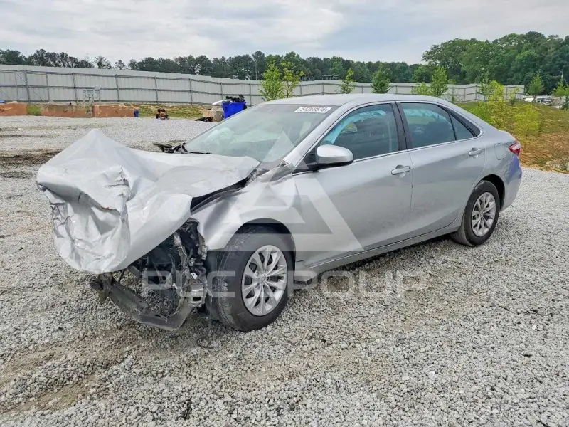2017 Toyota CAMRY фото