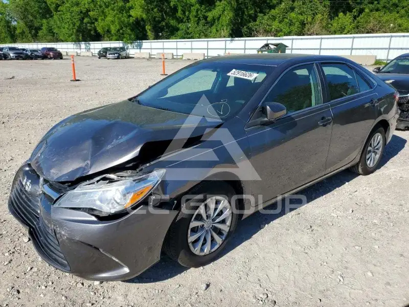 2017 Toyota CAMRY фото
