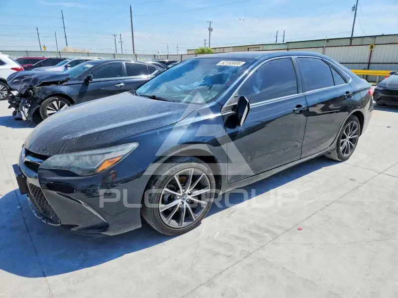 2017 Toyota CAMRY фото