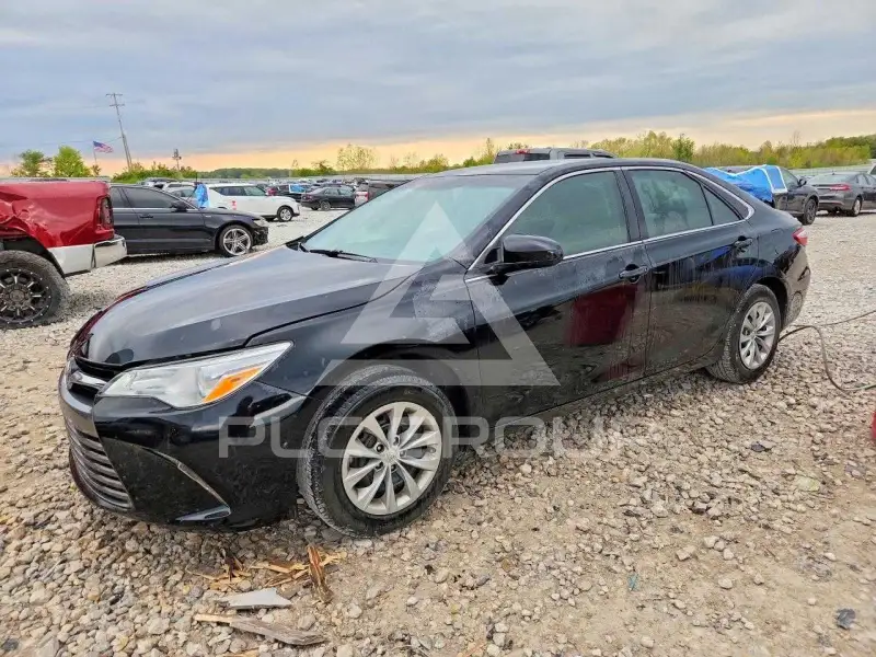 2017 Toyota CAMRY фото