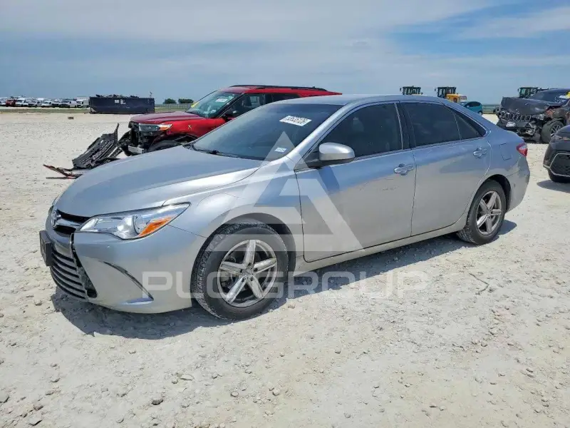 2017 Toyota CAMRY фото