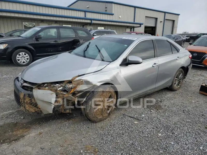 2017 Toyota CAMRY фото