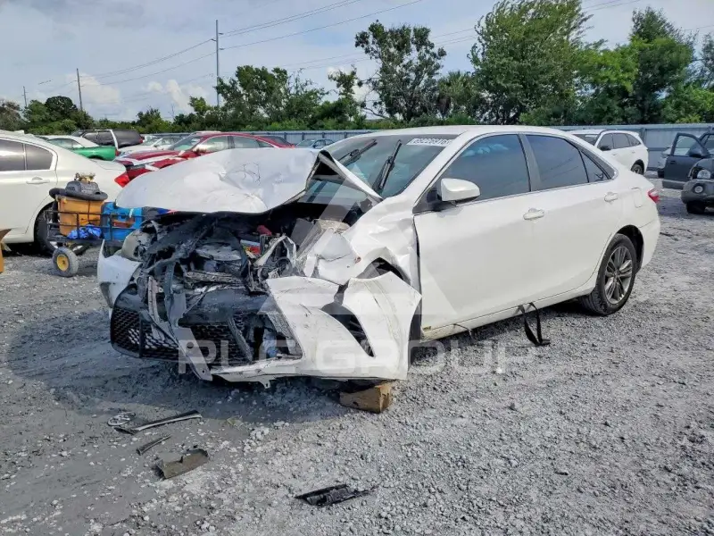2017 Toyota CAMRY фото