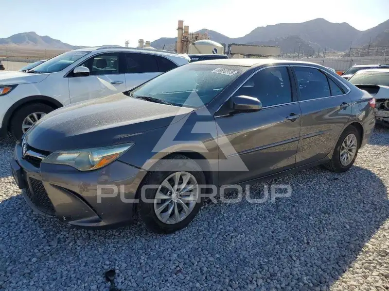 2017 Toyota CAMRY фото