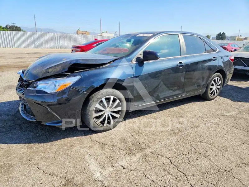 2017 Toyota CAMRY фото