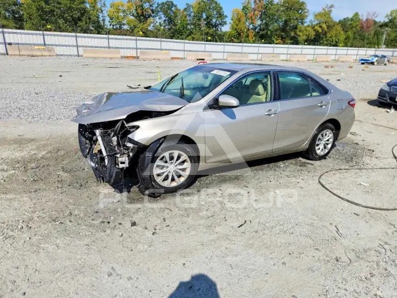 2017 Toyota CAMRY фото