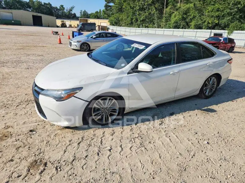 2017 Toyota CAMRY фото