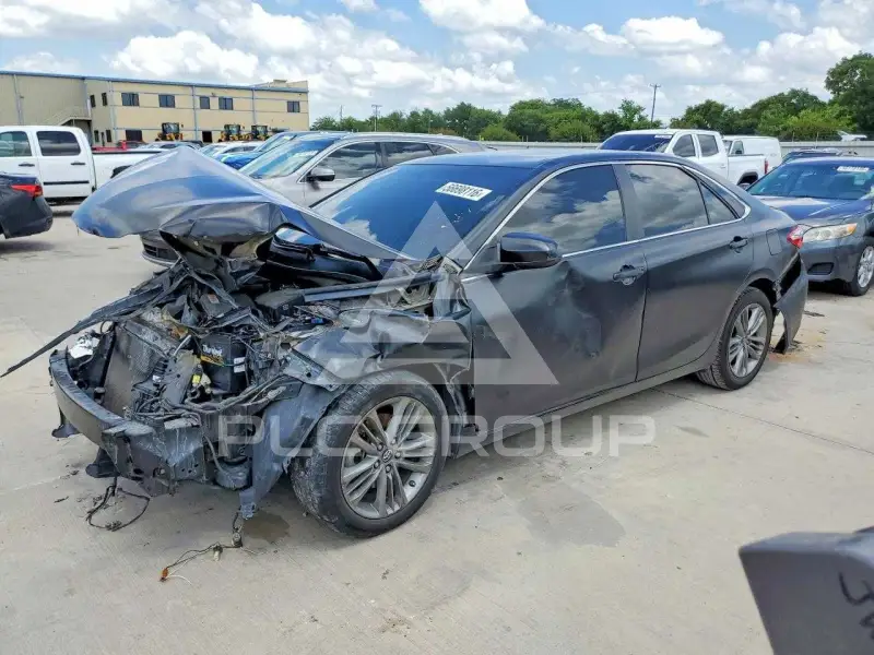 2017 Toyota CAMRY фото