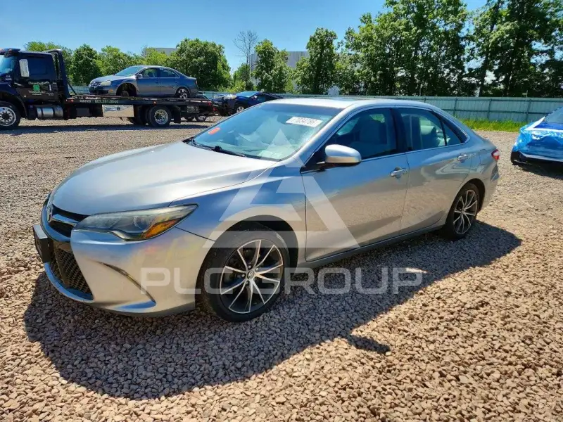 2017 Toyota CAMRY фото