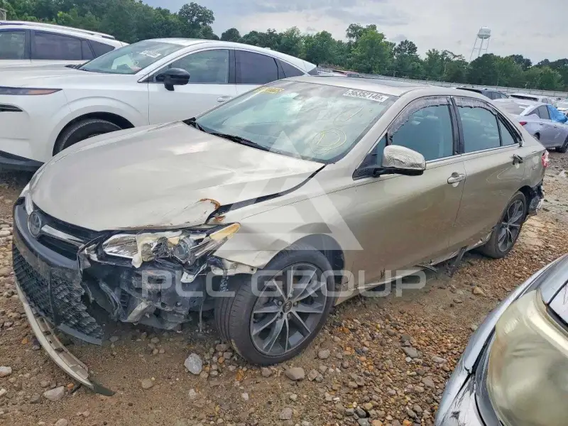 2017 Toyota CAMRY фото