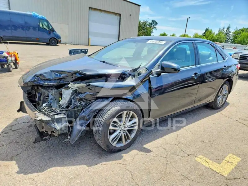 2017 Toyota CAMRY фото