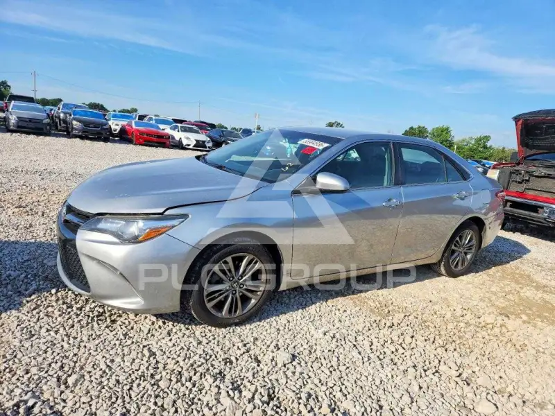 2017 Toyota CAMRY фото