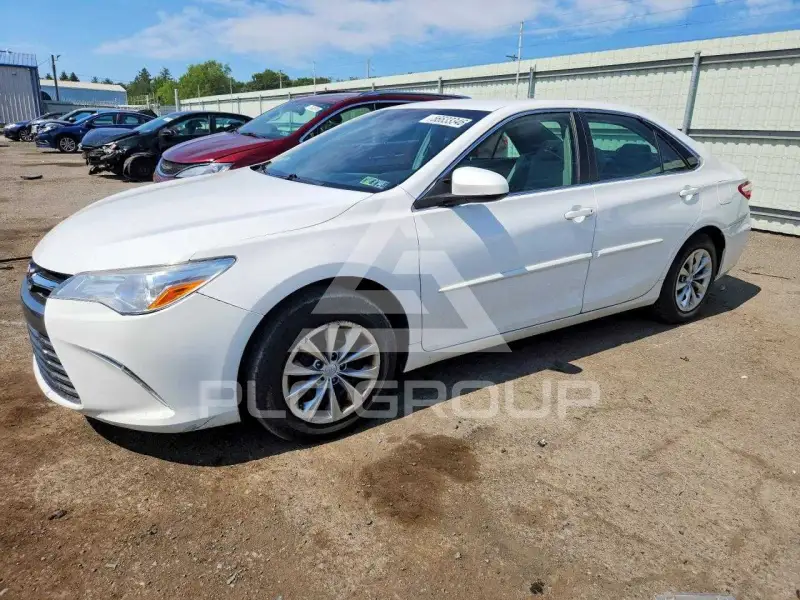2017 Toyota CAMRY фото