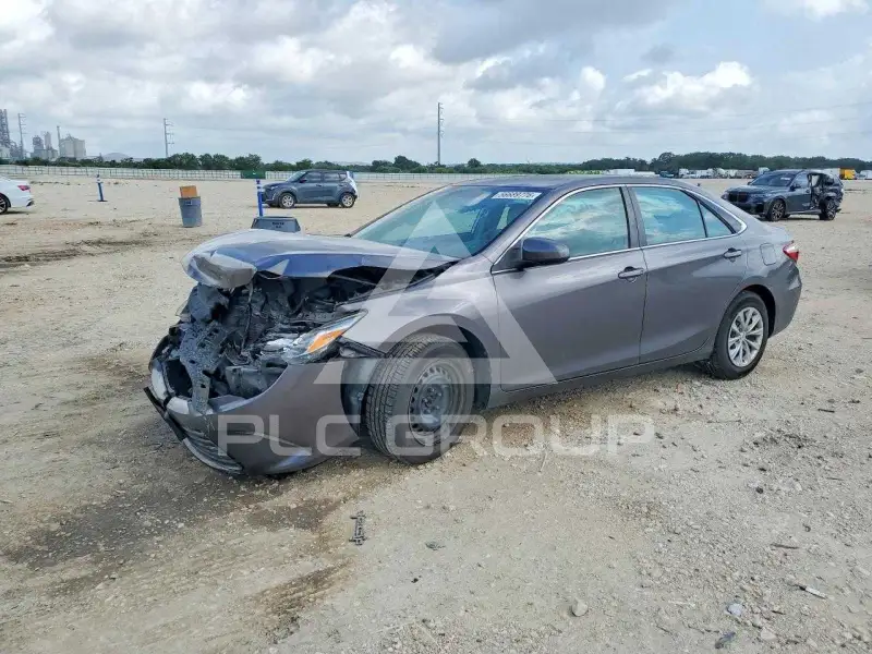 2017 Toyota CAMRY фото