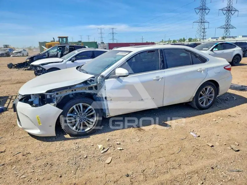 2017 Toyota CAMRY фото