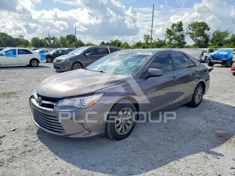 2017 Toyota CAMRY фото