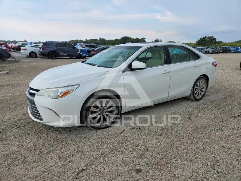 2017 Toyota CAMRY фото