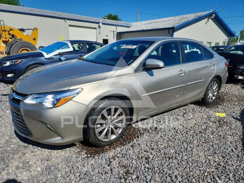 2017 Toyota CAMRY фото