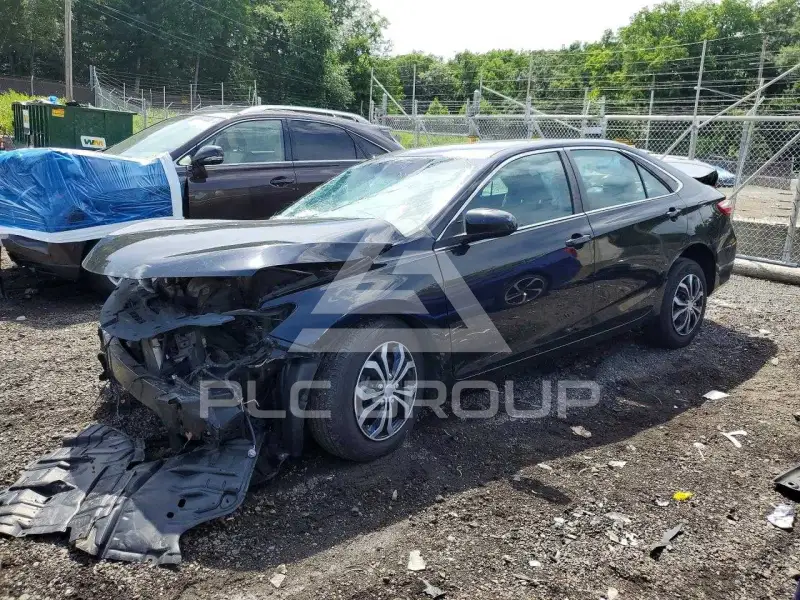 2017 Toyota CAMRY фото