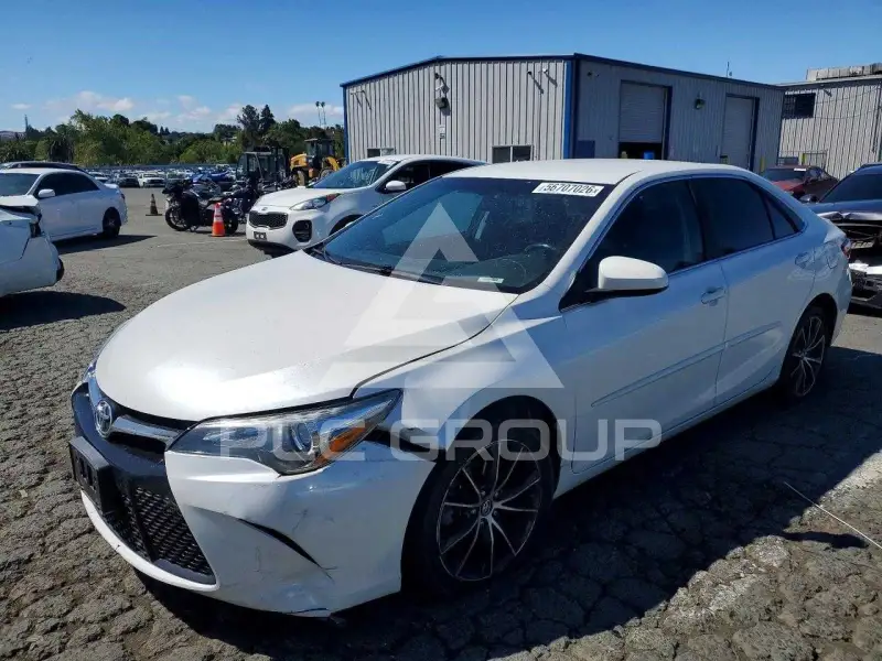 2017 Toyota CAMRY фото
