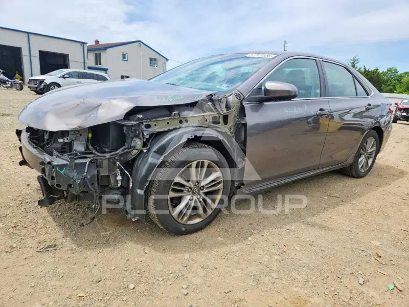 2017 Toyota CAMRY фото