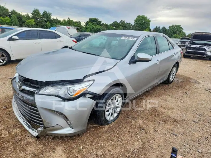 2017 Toyota CAMRY фото