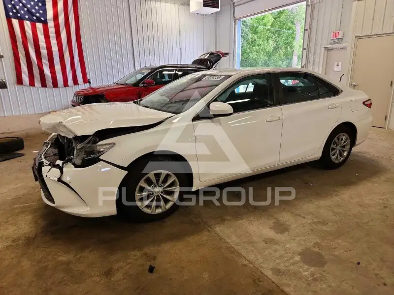 2017 Toyota CAMRY фото