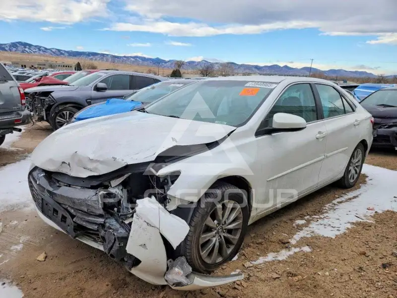 2017 Toyota CAMRY фото