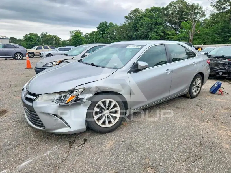 2017 Toyota CAMRY фото