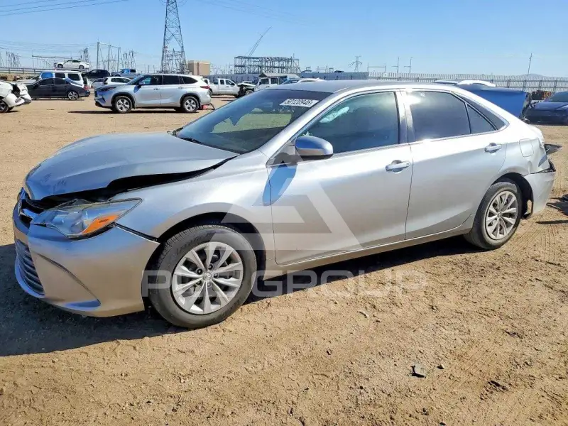 2017 Toyota CAMRY фото