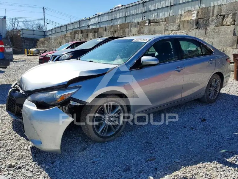 2017 Toyota CAMRY фото