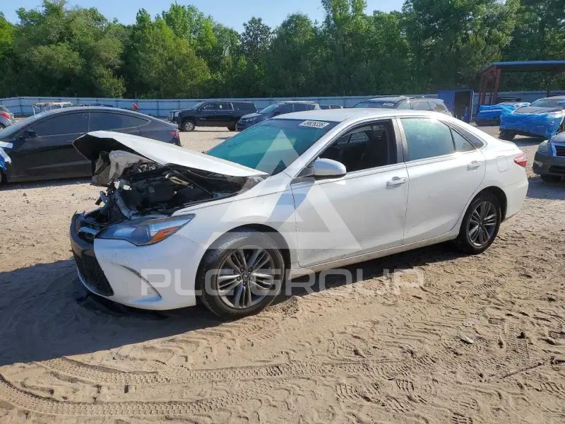 2017 Toyota CAMRY фото