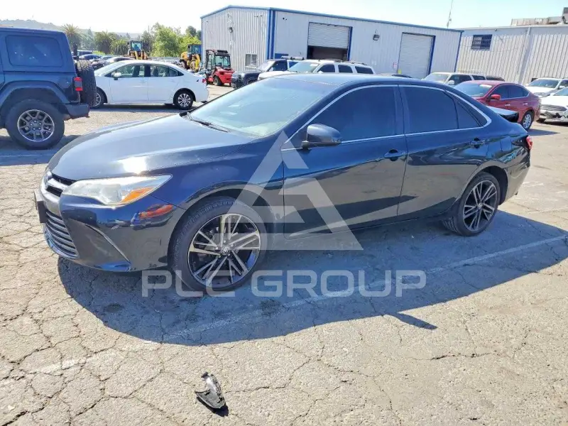 2017 Toyota CAMRY фото