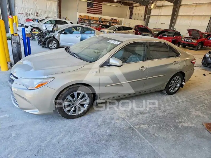 2017 Toyota CAMRY фото