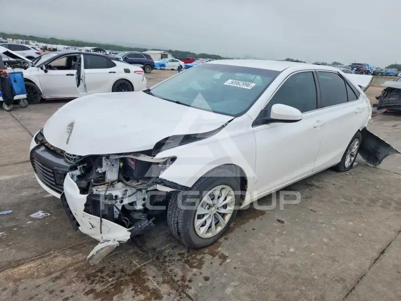 2017 Toyota CAMRY фото