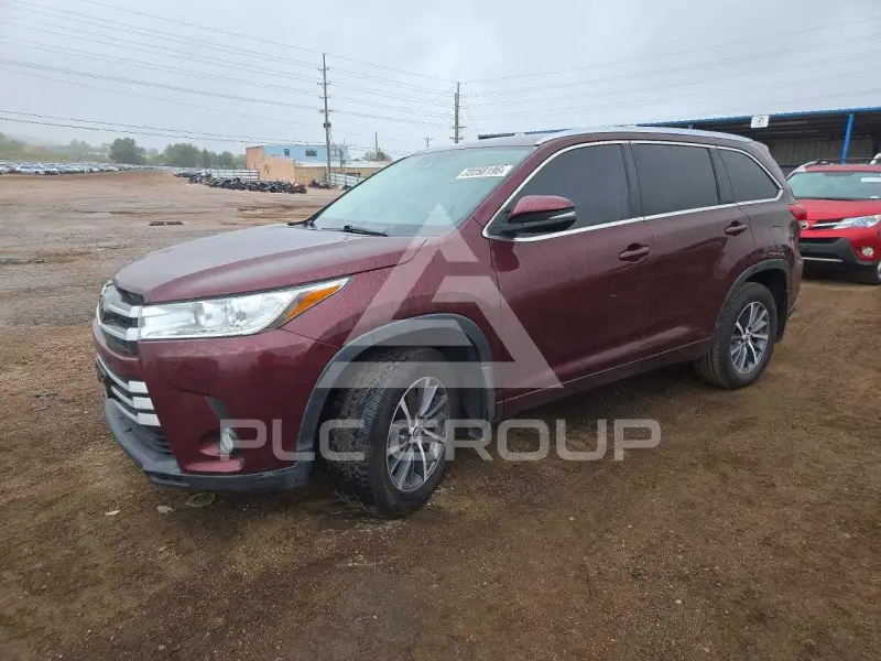 2017 Toyota Highlander фото