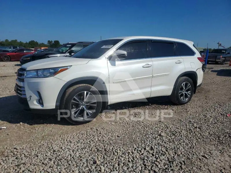2017 Toyota Highlander фото