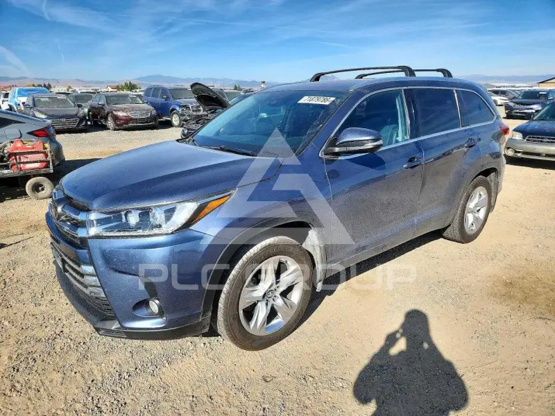 2017 Toyota Highlander фото