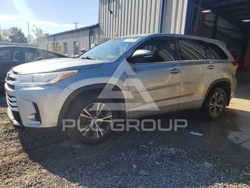 2017 Toyota Highlander фото