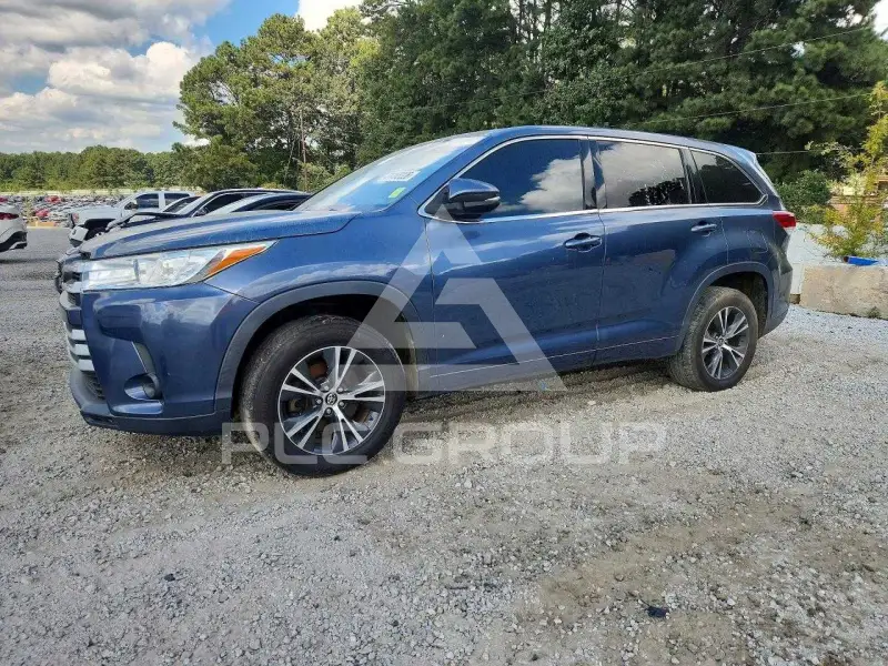 2017 Toyota Highlander фото