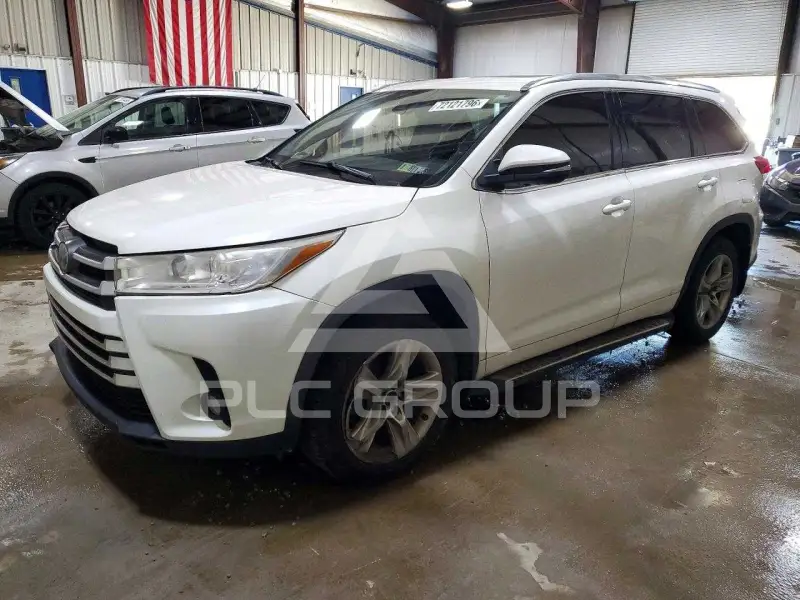 2017 Toyota Highlander фото