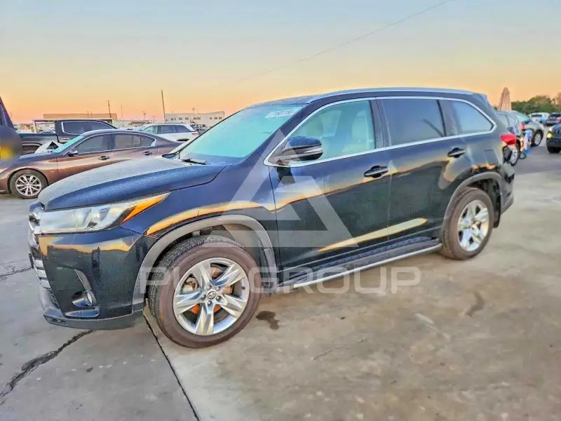 2017 Toyota Highlander фото