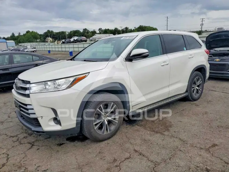2017 Toyota Highlander фото