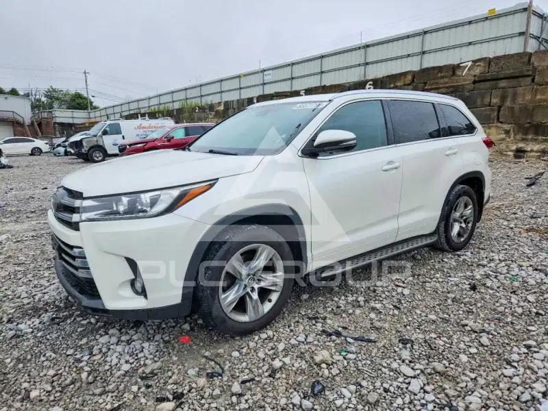 2017 Toyota Highlander фото