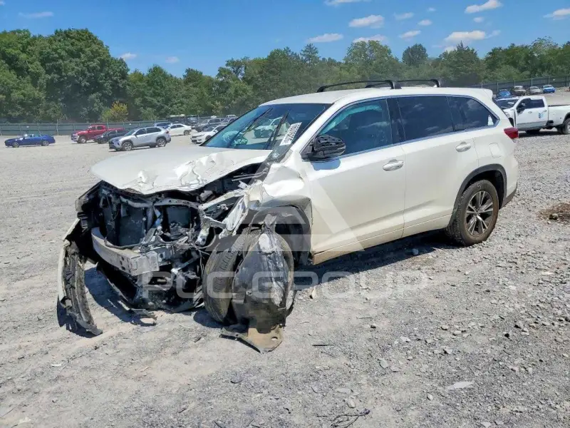 2017 Toyota Highlander фото
