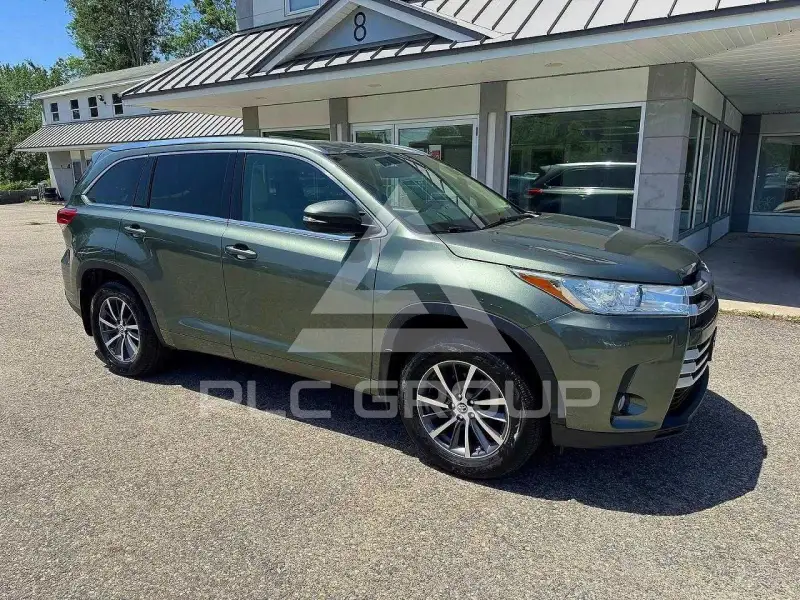 2017 Toyota Highlander фото