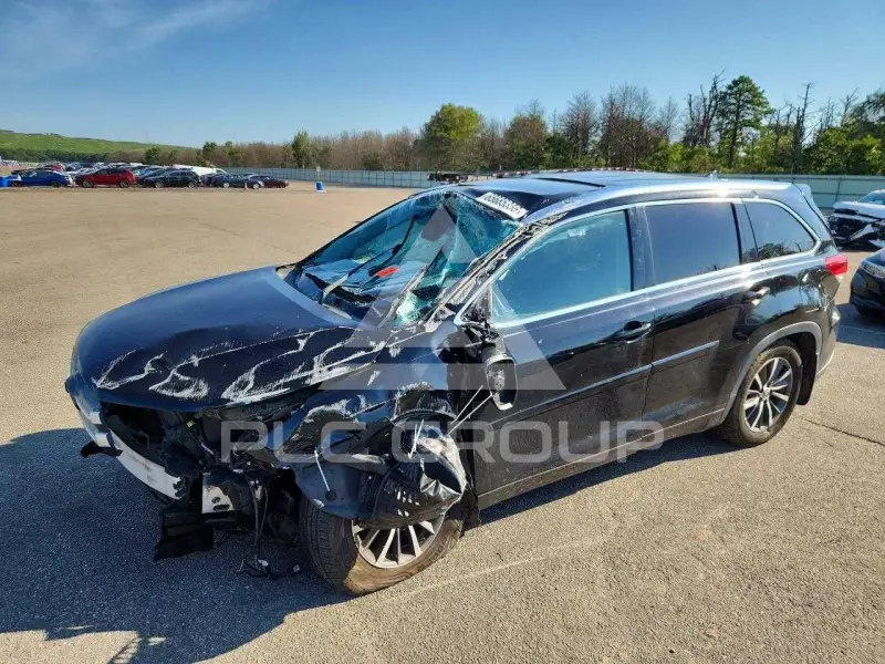 2017 Toyota Highlander фото