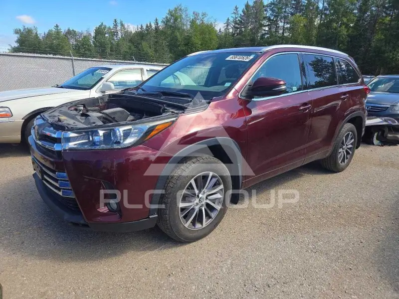 2017 Toyota Highlander фото