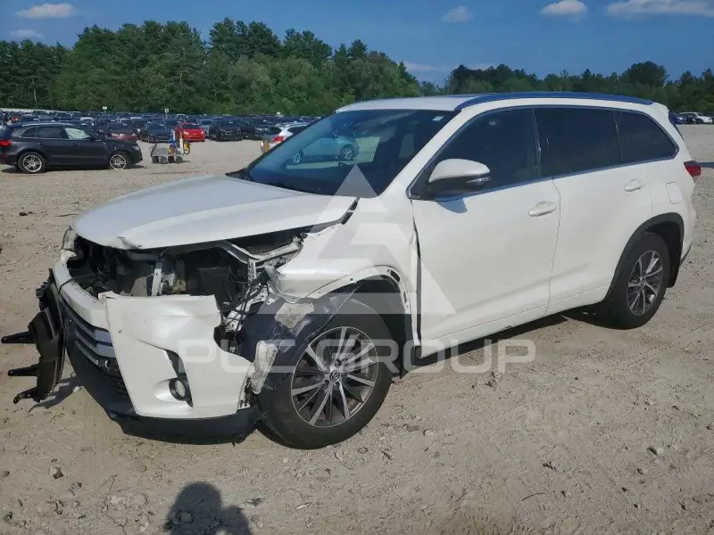 2017 Toyota Highlander фото